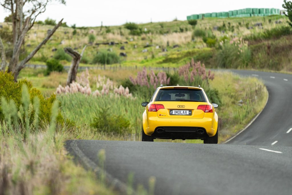 Audi RS4 B7 in yellow dynamic shot