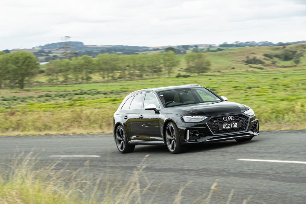 Audi RS4 B9 cornering at speed