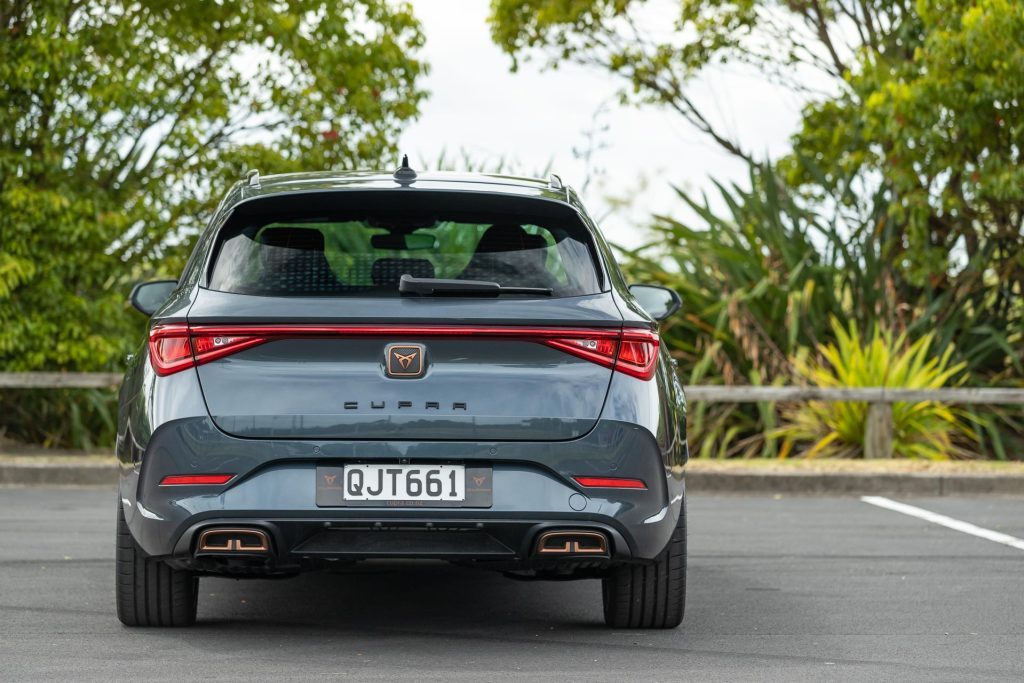 Rear tail light view of the Cupra Leon V e-Hybrid Sportstourer