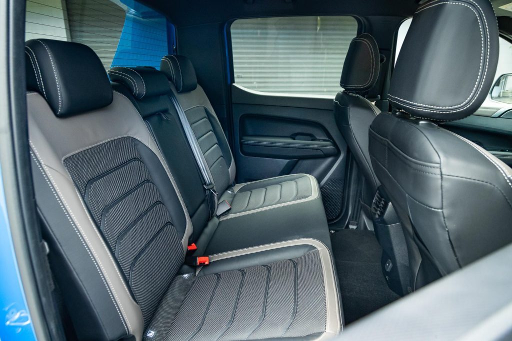 Rear seats in the 2024 Volkswagen Amarok Aventura