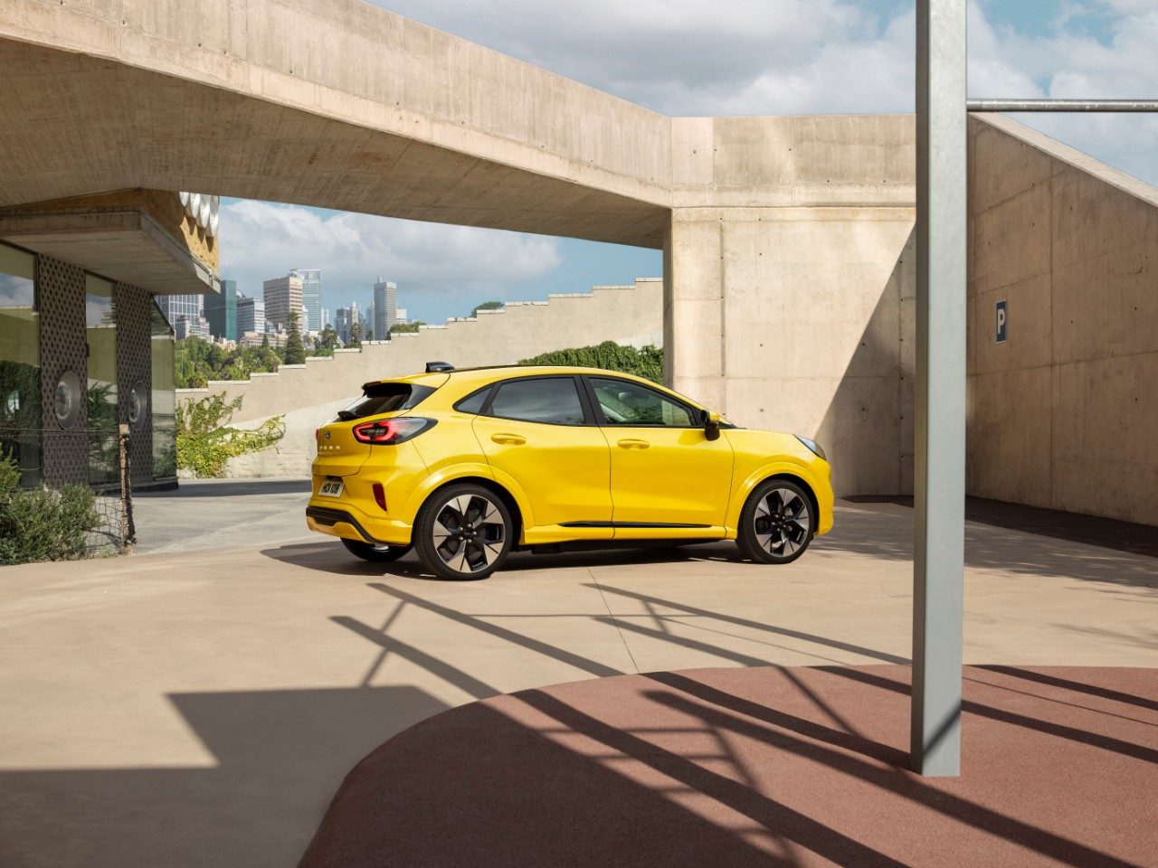 Compact crossover outline still appealing.