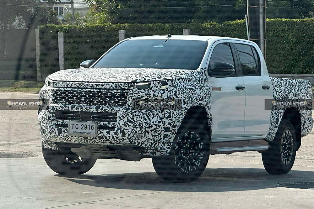 New front and rear ends for 2026 Hilux, but same underpinnings.