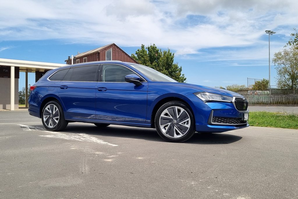 2025 Skoda Superb in blue