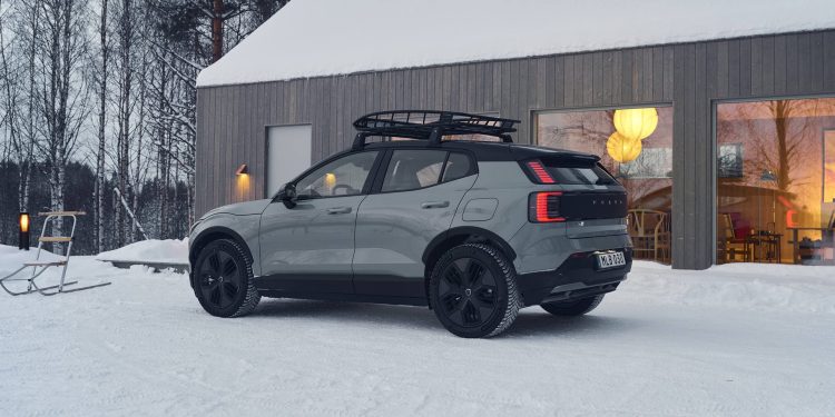 Volvo EX30 Cross Country in the snow