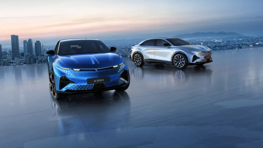 Two of the colour schemes available. Blue goes without saying for Alpine.
