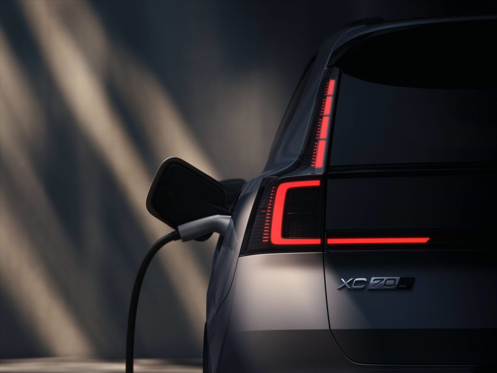 XC70 on the charge.