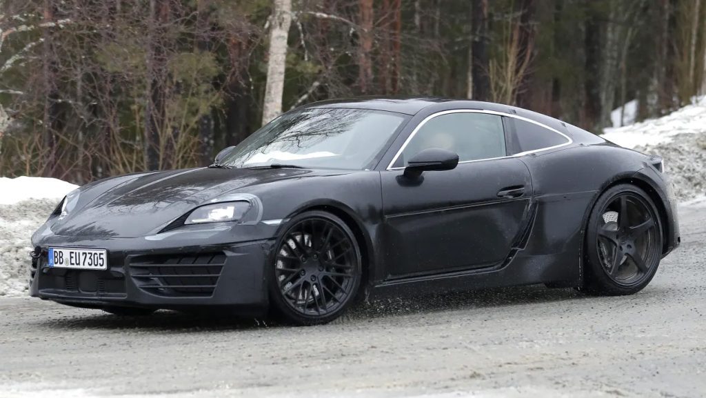 Headlights remind more of former Taycan than 911, however.