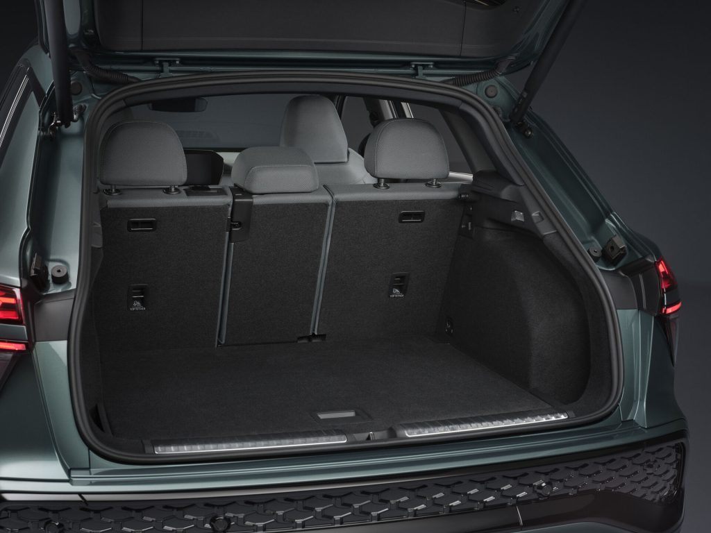 There's 575L of space here, which impresses given Q3 is 4485mm long.