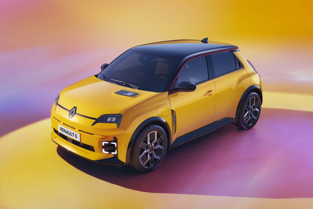 It's the retro style of the new R5 that's slaying them.