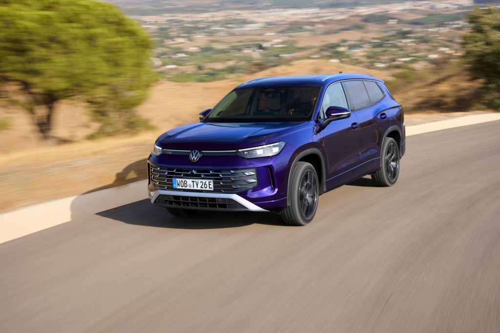 Tayron clearly available in purple hue.