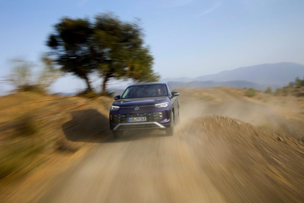 Tayron off-road on the go.