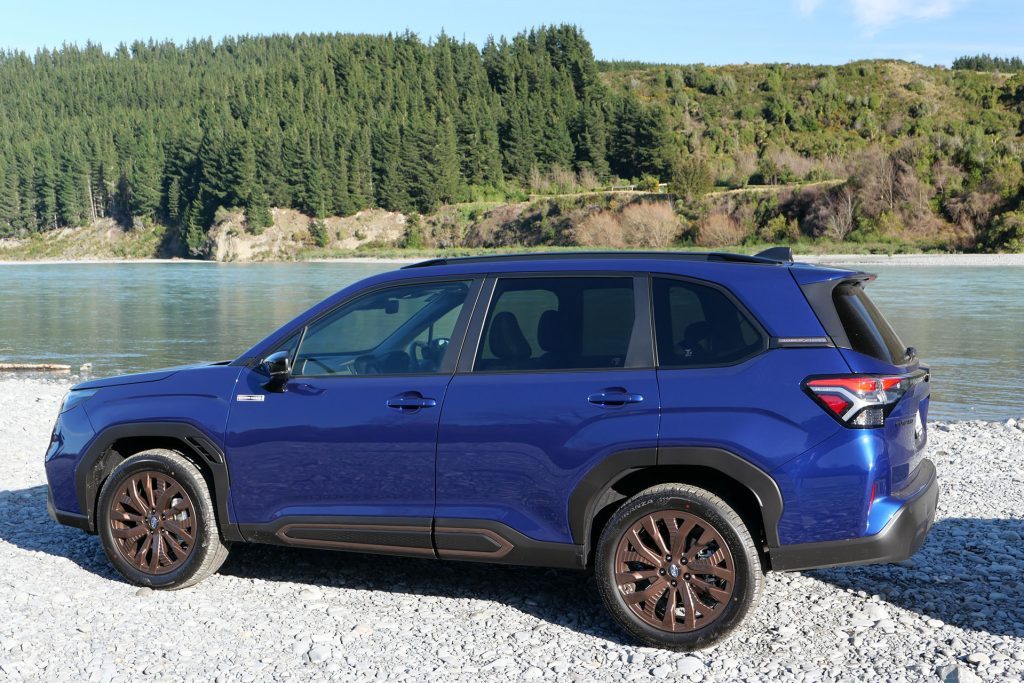 Forester in profile, a good look.
