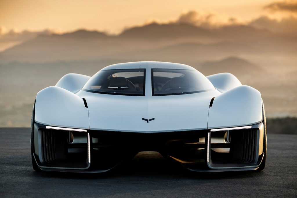Modern and retro cues blend beautifully for this electric Corvette concept.