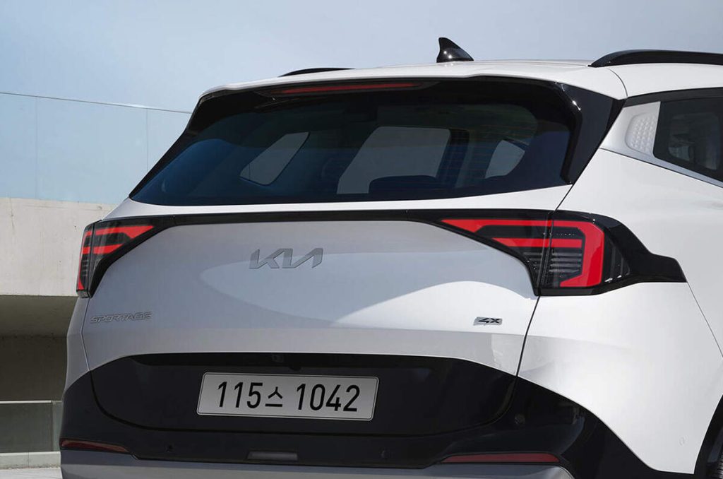 New taillights for the rear of the Sportage. 