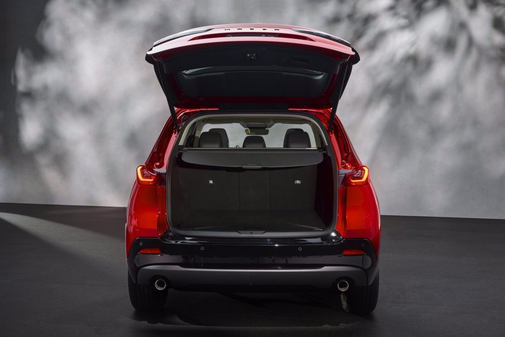 Stupid shot, thanks Mazda. Tells you nothing about luggage capacity visually.