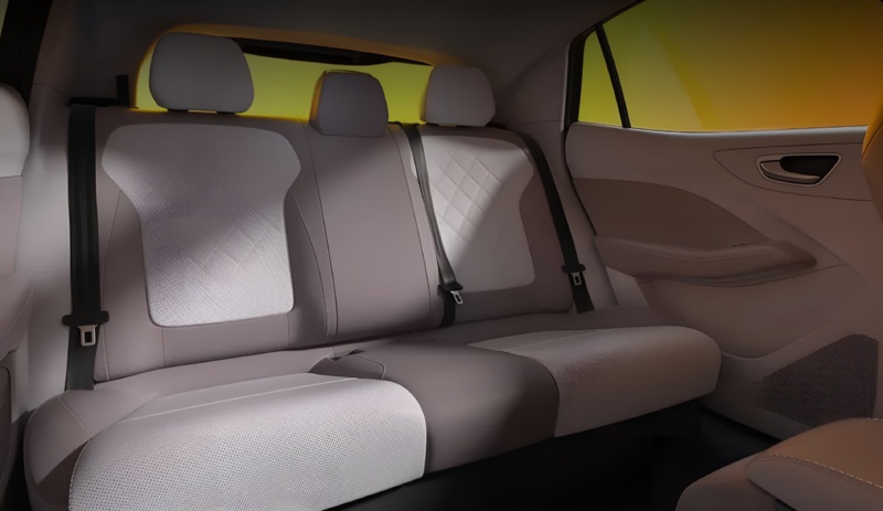 A bit flasher in the back but still the horror show rear internal view with huge headrests.