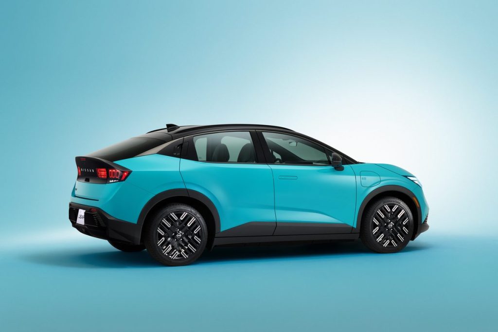 Smart profile for new third-gen Leaf.
