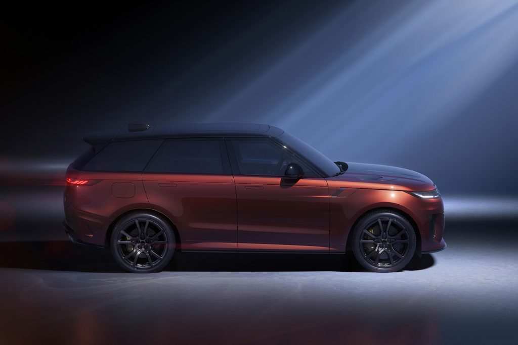 Essentially a RR with carbon bits applied, inside and out to make it the most expensive RR yet.
