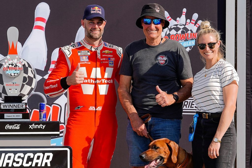 The pair pictured here with SVG's father, Robert and of course Ronald.