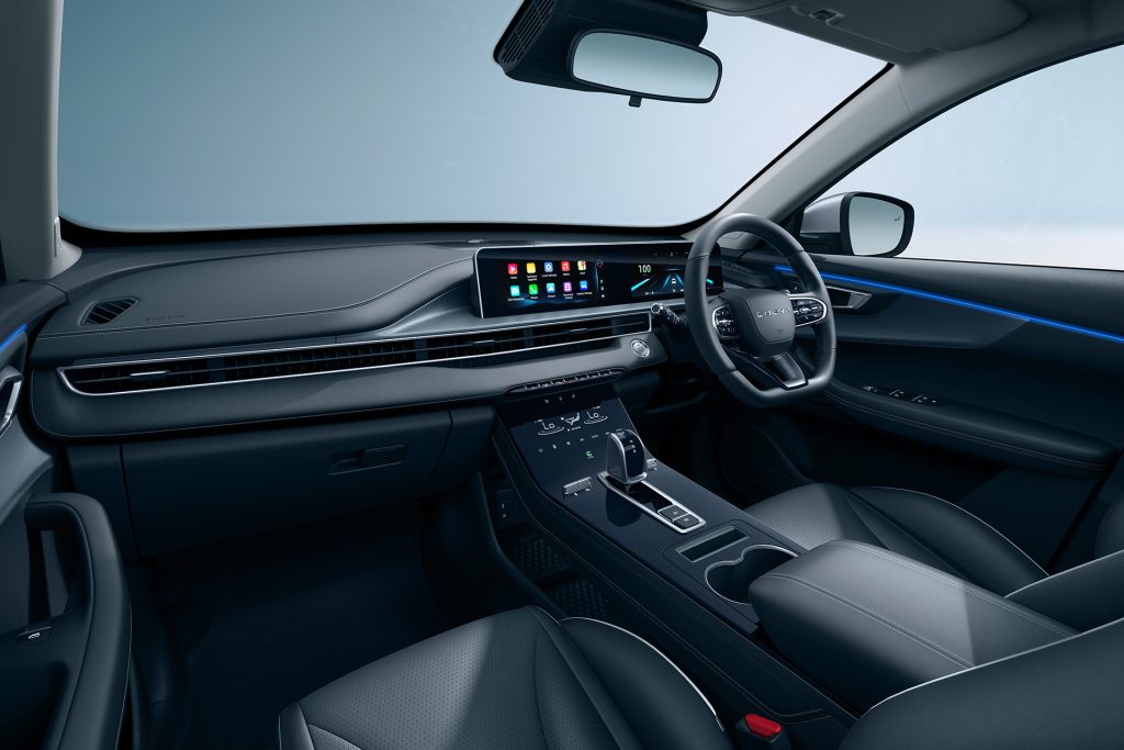 Another view of the Tiggo 4 Hybrid interior.