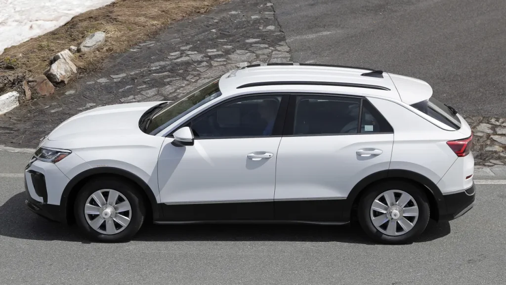 Profile looks similar, with sloping roof, raked rear screen.