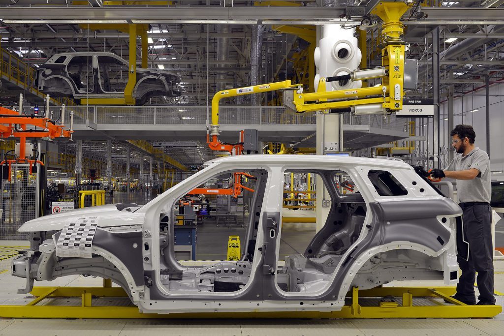 JLR factory, looks a bit like Evoque but cannot be sure.