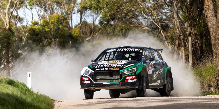 Hayden Paddon on gravel spraying dust
