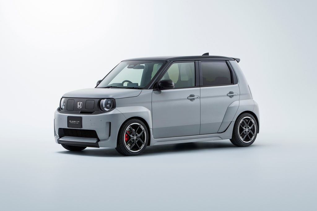 Honda Super N in white on white