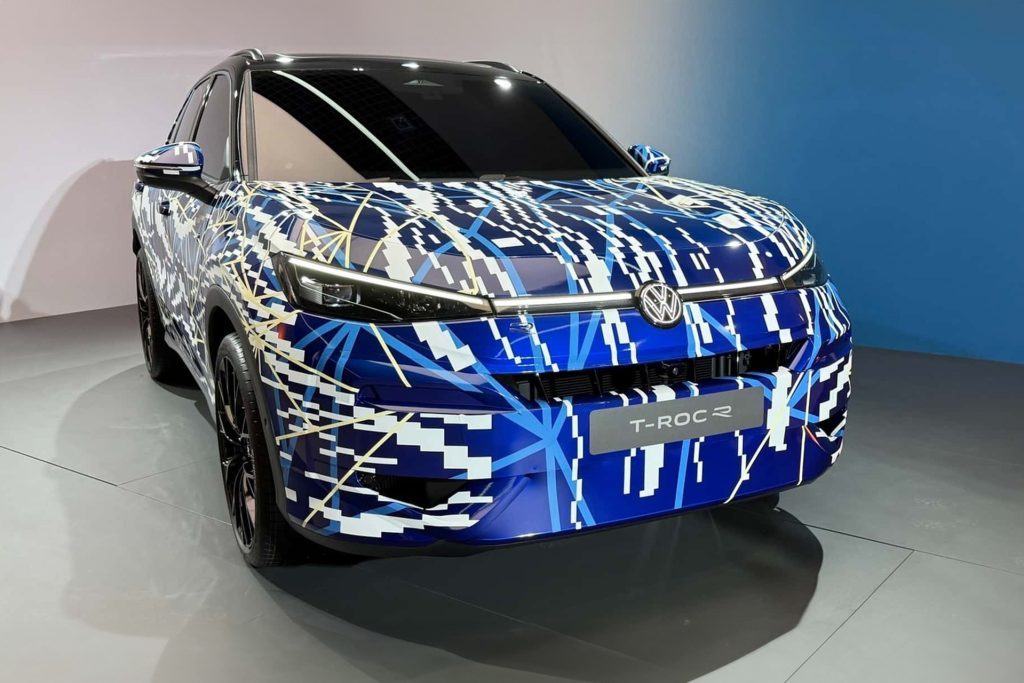 T Roc R in blue and white