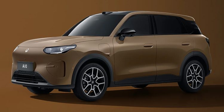 Leapmotor A10 in brown on brown