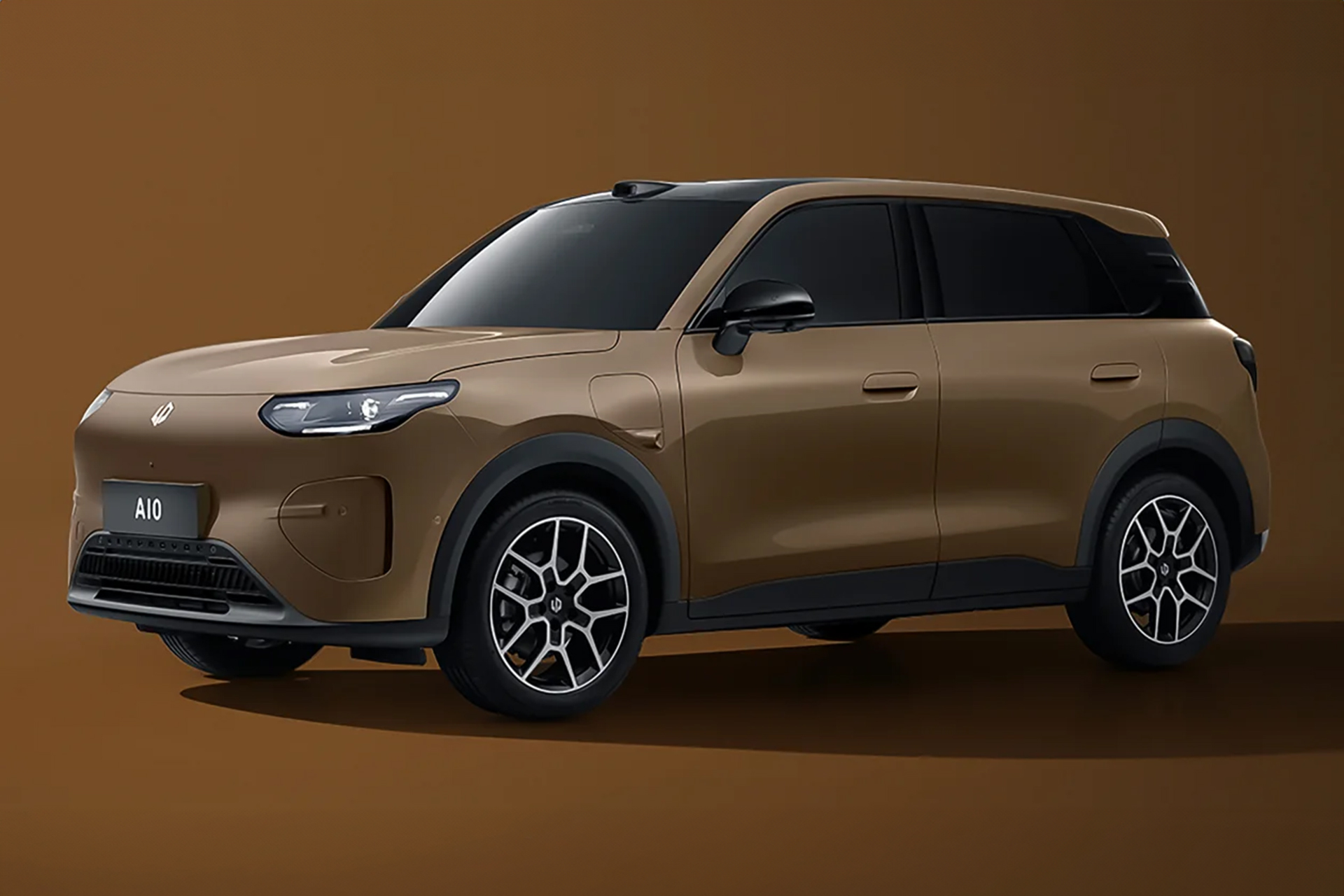 Leapmotor A10 in brown on brown