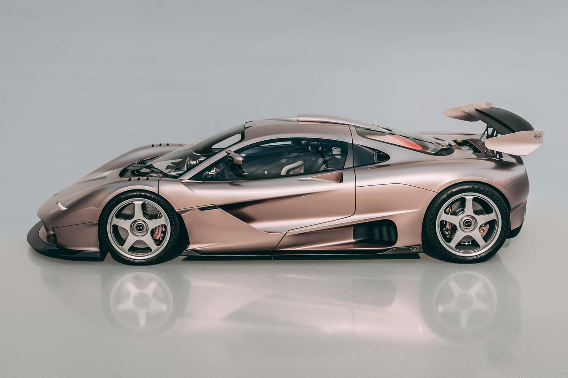 Gordon Murray S1 LM on white