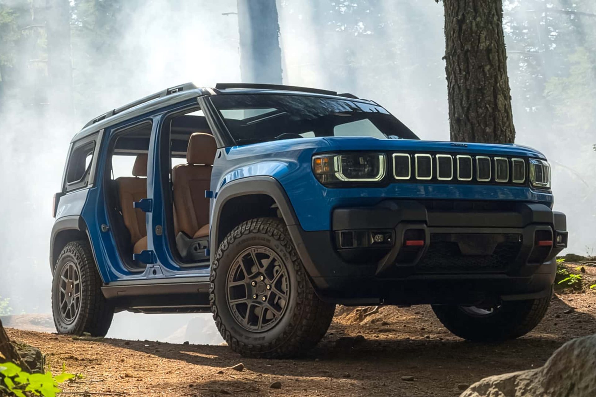 Jeep Recon in blue