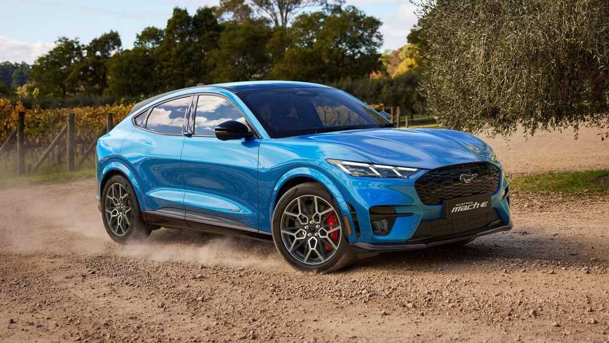 The GT sports a massive 955Nm of torque